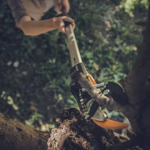 FISKARS PowerGear ágvágó UPX82