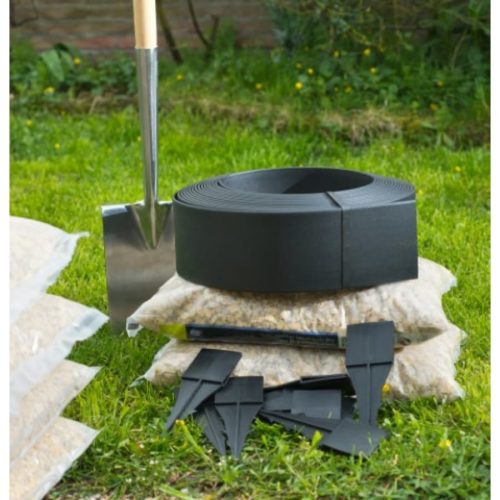 Gyepszegély szett fekete 12cmx15m vastagság 4mm + 15db leszúró tüske