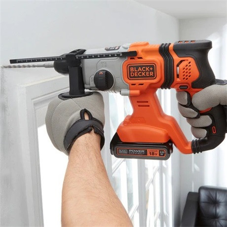 Black and Decker AKKUS FÚRÓKALAPÁCS BCD900B-XJ