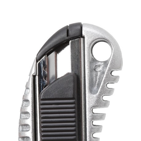 Handy UNIVERZÁLIS KÉS -FÉM- 18MM 10812