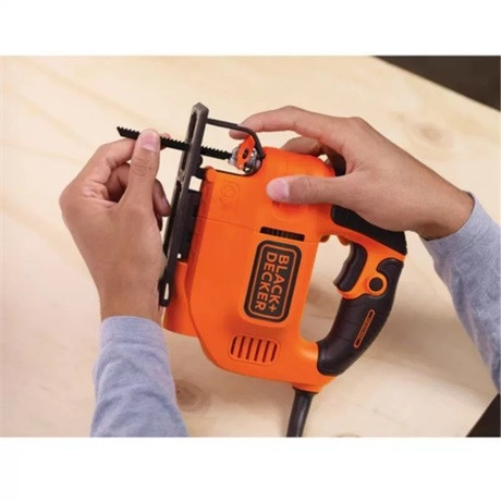 Black and Decker DEKOPÍRFŰRÉSZ 520W KS701E-QS
